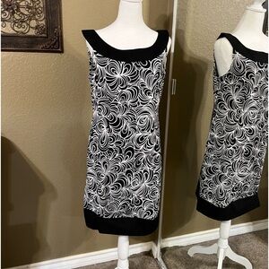 Connected Women’s Dress Midi Black/White Design Sleeveless Gently Worn Size 14